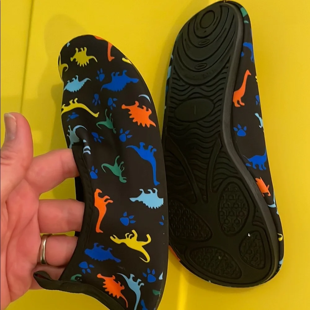 Kids Dinosaur Print water Shoes size 13 boys